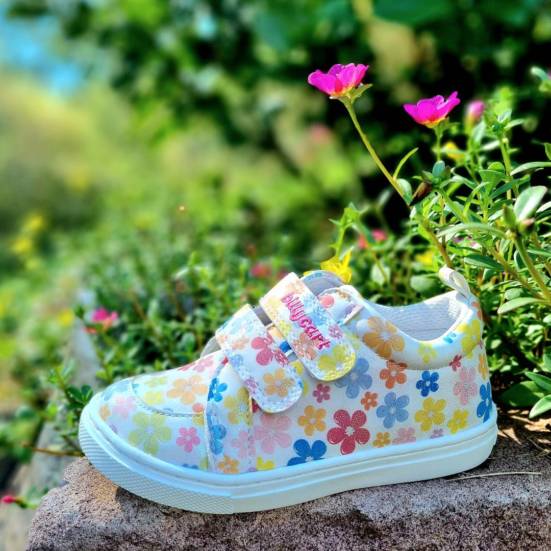  Petal - best baby & toddler Sneakers in Australia. Shoes from Billycart Kids. Buy the best Baby & Toddler shoes and footwear online. First walker girls pink kids sneakers with rubber sole. Size 7, size 7.5, size 8, size 9. Without laces, with Velcro.