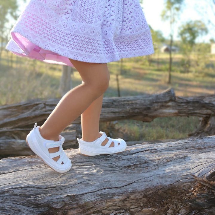 Billycart Kids Lane - White shoes for toddlers used outdoors for playing