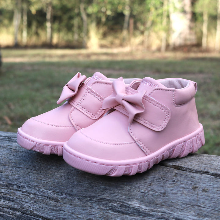 Billycart Kids soft rubber soles | Pink First walker boots | Australian podiatrists recommended first walker sandals with velcro strap | LEXI