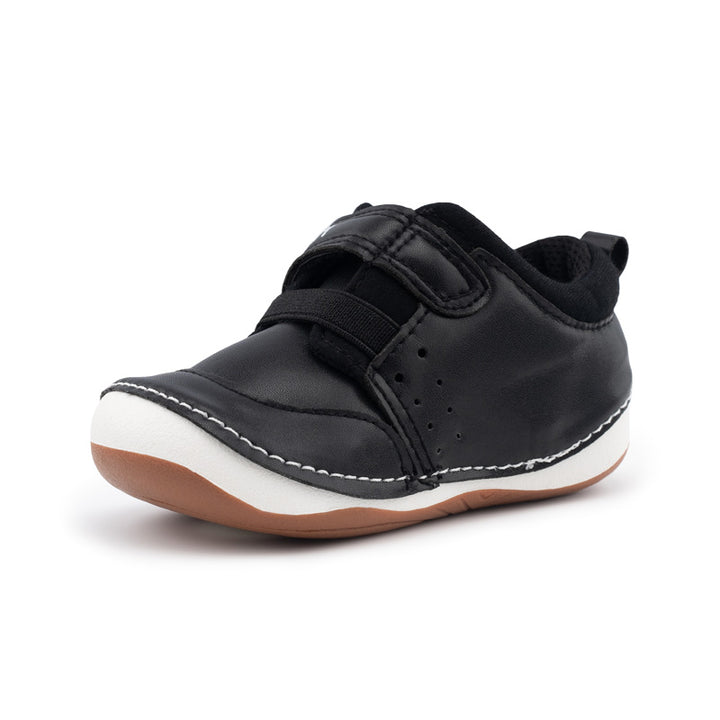 White kids sneakers with soft sole - Air Jordan crib alternative