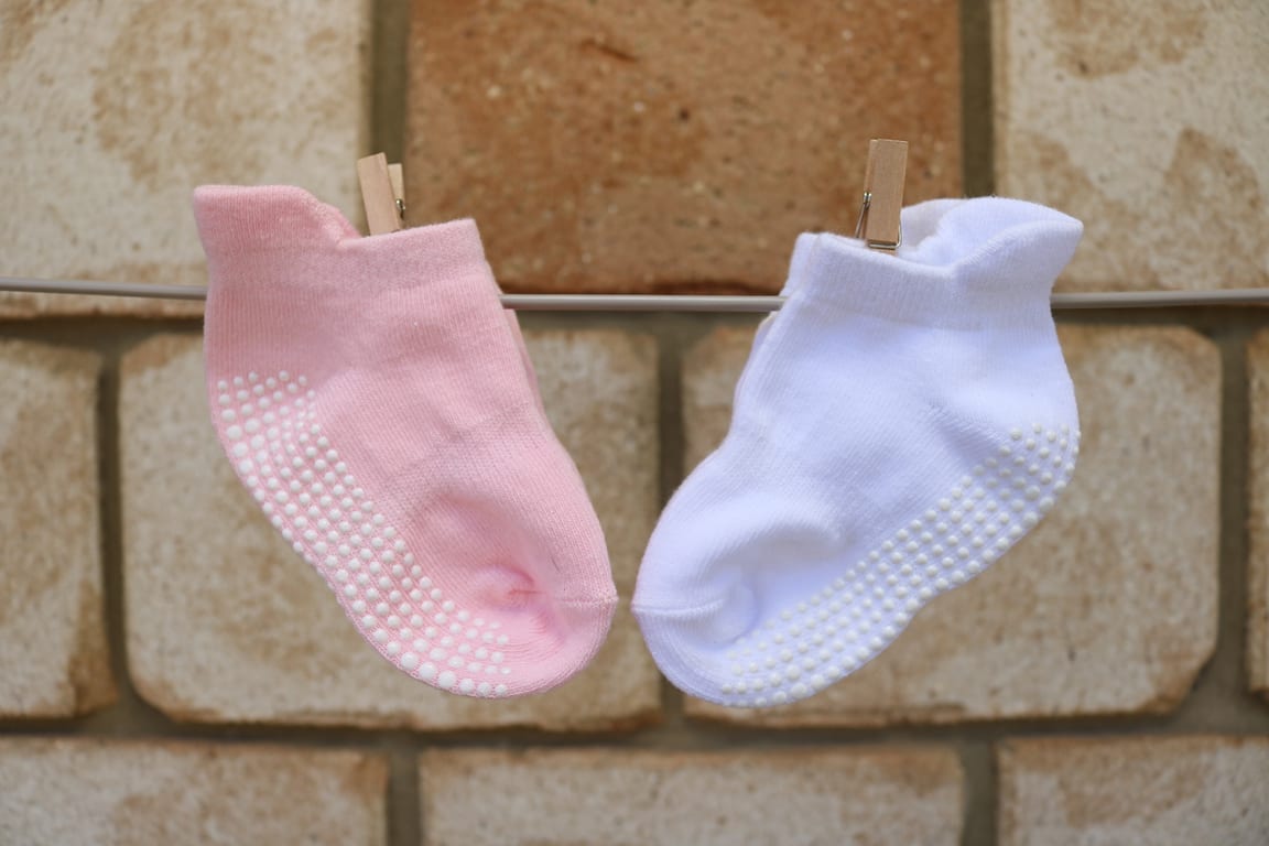 Grip socks - Girls pink x 2 pack