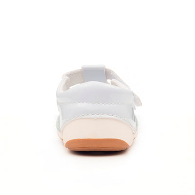 Daisy Girls  Sandals for new and early walkers. Just like Elsa from Frozen. Vegan friendly . Shoes from Billycart Kids