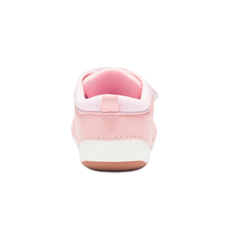  Australian Podiatrists recommended first walker shoes for baby and toddlers. Pink soft sole shoes for baby girls by Billycart Kids