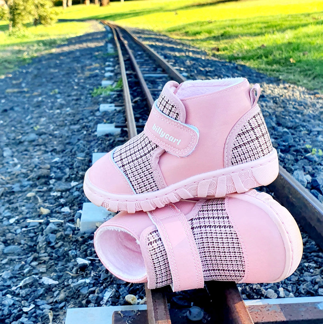 Billycart Kids Pink Outdoor widefit Boots for toddlers | Australian podiatrist recommended first walker sandals for baby