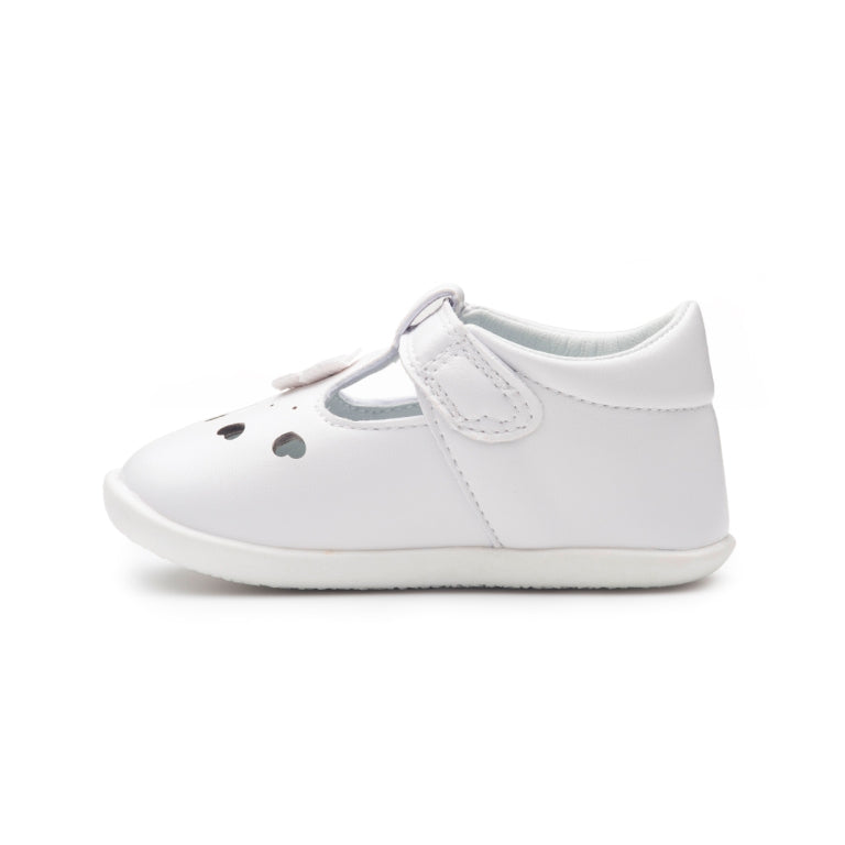 Plain White prewalkers with soft soles for infants - Billycart Kids