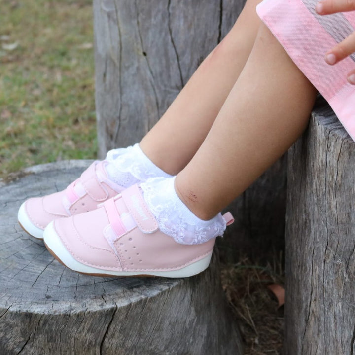 Pink soft sole sneakers for baby and toddlers by Billycart Kids Australia | Podiatrists recommender first walker shoes
